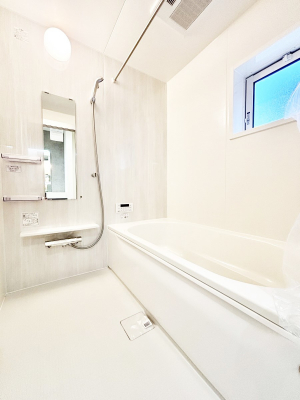 �����@����̔�������Ă���閾�邢�������̂���o�X���[��