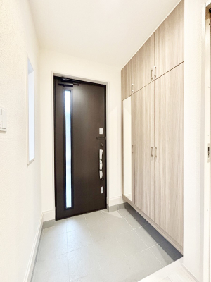 ���ց@�K���X�X���b�g�̓��������փh�A�������Ɍ���͂��Ă���܂�