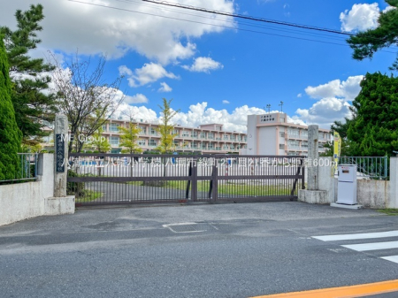 ���ӊ��@���w�Z 600m �����s���������w�Z