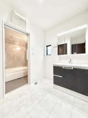 ���̑��@���������Ă���̂Ŋ��C���ł��Đ����������郉���h���[�X�y�[�X