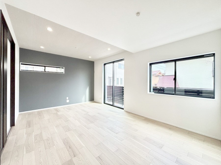 ���̑����ρ@�A�N�Z���g�N���X���������ȃ_�C�j���O�B�Ƒ��ł̂�т肭�낰��L�X�X�y�[�X�B