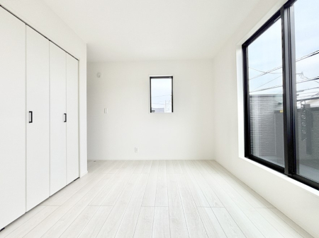 �q�������@�q�������ɂ��������߂Ȏ��[�X�y�[�X�����Ղ�̋���