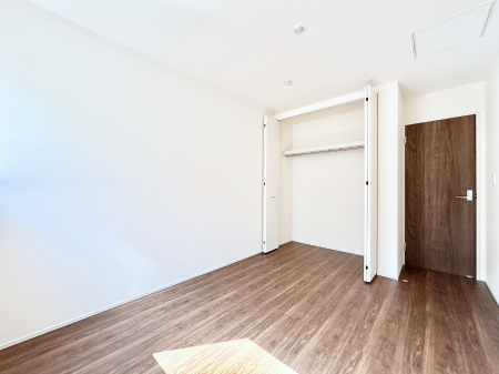 �q�������@�q�������ɂ��������߂Ȏ��[�X�y�[�X�����Ղ�̋���