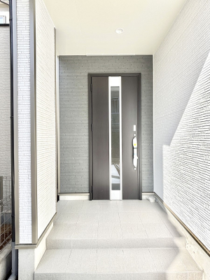 ���ց@��؂ȉƑ��A���q���o�}���錺�ցB