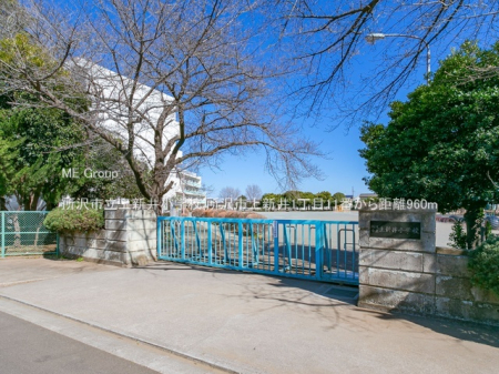 ���ӊ��@���w�Z 960m ����s����V�䏬�w�Z