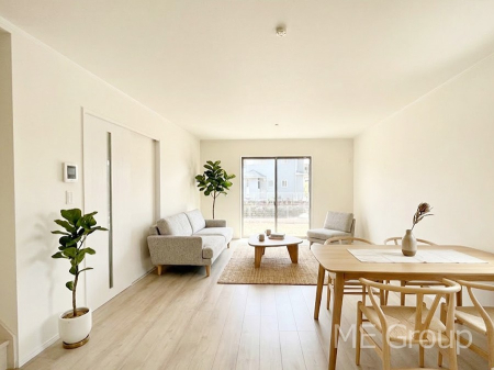 ���r���O�@���Ƒ��̓��₩�Șb�����ŕ�܂�閾�邢���r���O  ���Ƌ��CG�ł�