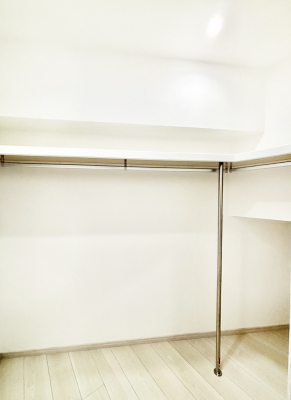 ���[�@�����Ղ�̎��[�X�y�[�X�ł��ł��Z��Ԃ��X�b�L���ۂĂ���  