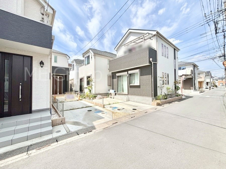 ���n�O�ώʐ^�@���܂����n�`�́A�ԓ��ɖʂ��Ă��炸�A�Â��Ńv���C�x�[�g���𖡂킦�闧�n�ł��B