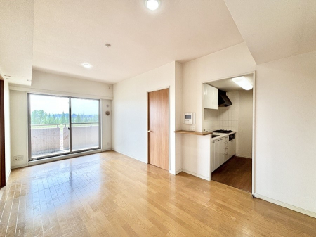 ���̑����ρ@�Ƒ������R�ƏW�܂�e���̃X�y�[�X�ɂȂ肻��