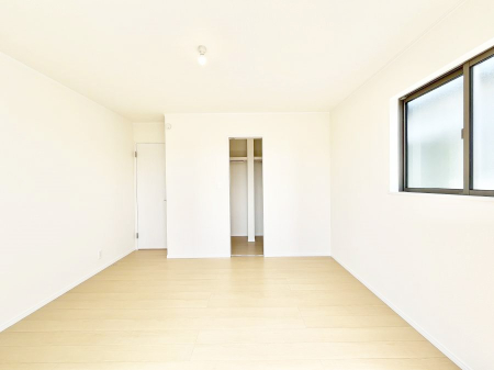 �Q���@�E�H�[�N�C���N���[�[�b�g�����邨�����B�G�߂��Ƃ̓���ւ����s�v�ŕ֗��ł��I