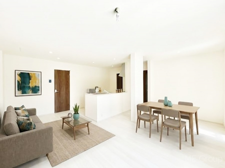 ���r���O�@�������������͋C�̂k�c�j�͉Ƒ��݂�Ȃ̉��K��ԁ��Ƌ��CG�ł�