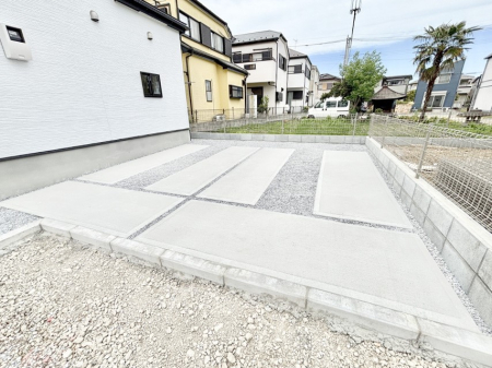 �@�����Ɍ������Ȃ����ԃX�y�[�X�B