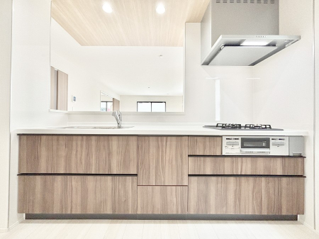 �L�b�`���@�������������I�ɁA�y�����I�V�X�e���L�b�`��  