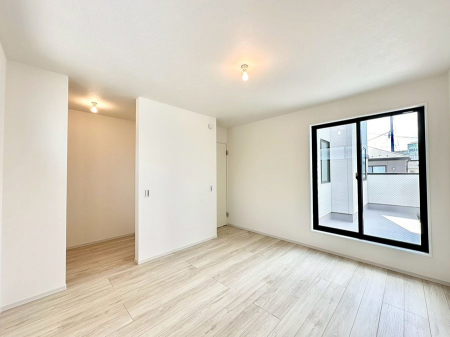 �q�������@�q�������ɂ��������߂Ȏ��[�X�y�[�X�����Ղ�̋���