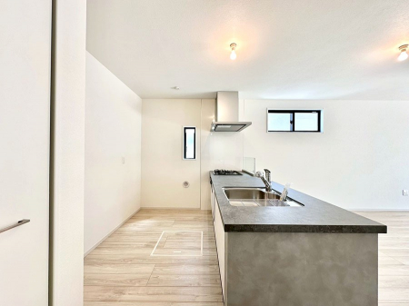 �L�b�`���@��Ƃ肠��L�b�`���ł͂��Ƒ��Ɗy�������������ł��܂��B