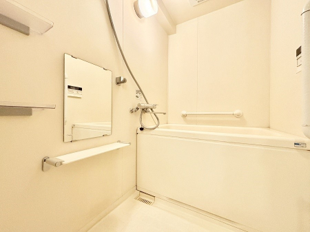 �����@����̔�������Ă���閾�邢�������̂���o�X���[��