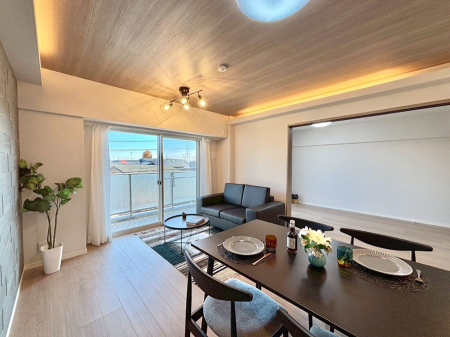 ���̑����ρ@�Ƒ������R�ƏW�܂�e���̃X�y�[�X�ɂȂ肻��  