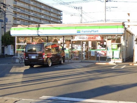 ���ӊ��@�R���r�j 200m �t�@�~���[�}�[�g�여�R�����ړX