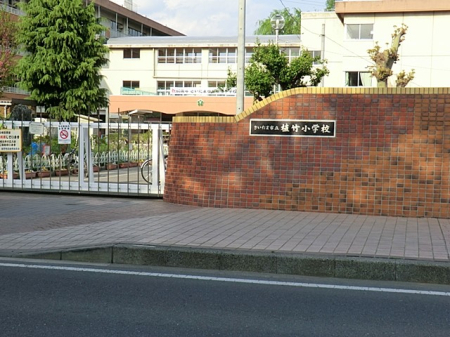 ���ӊ��@���w�Z 1040m �������܎s���A�|���w�Z