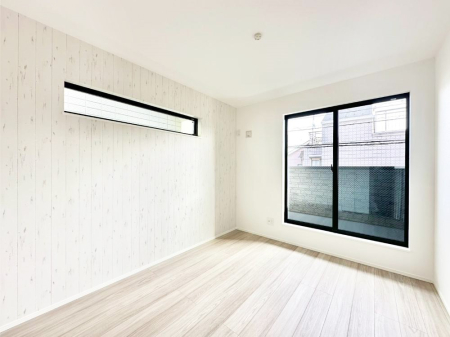 �Q���@�A�N�Z���g�N���X���������S�̂𖾂邢��ۂɂ��Ă���܂�  