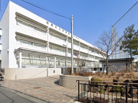 ���ӊ��@���w�Z 700m ���旧�Ԓˑ�񒆊w�Z