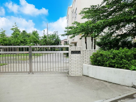 ���ӊ��@���w�Z 480m �����旧�䒆�w�Z