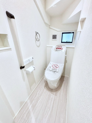 �g�C���@�g�C����1�K��2�K���ꂼ��ɔz�u����Ă��ĂƂĂ��֗��ł��B 