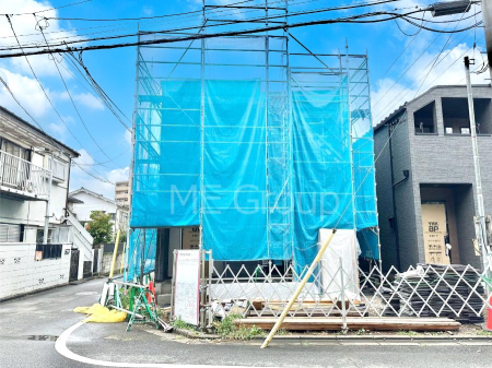 ���n�O�ώʐ^�@�������ꂽ�O�ρA�㎿�ȏZ��Ԃ��L���鎺���͉i�����S���ĉ߂�����Z���ł��B 