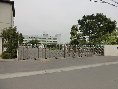 ���ӊ��@���w�Z 1500m �����s�����~���w�Z