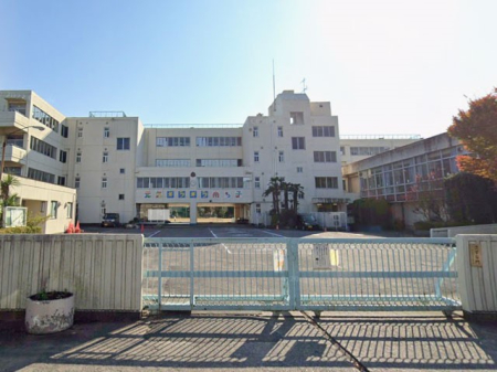 ���ӊ��@���w�Z 1690m �ɓޒ����쏬�w�Z