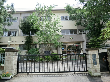 ���ӊ��@���w�Z 350m �������܎s���㗎�����w�Z
