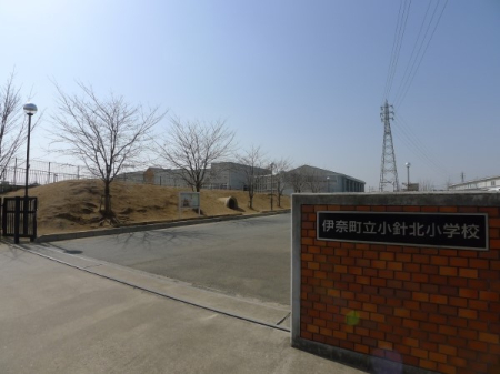 ���ӊ��@���w�Z 640m �ɓޒ������j�k���w�Z